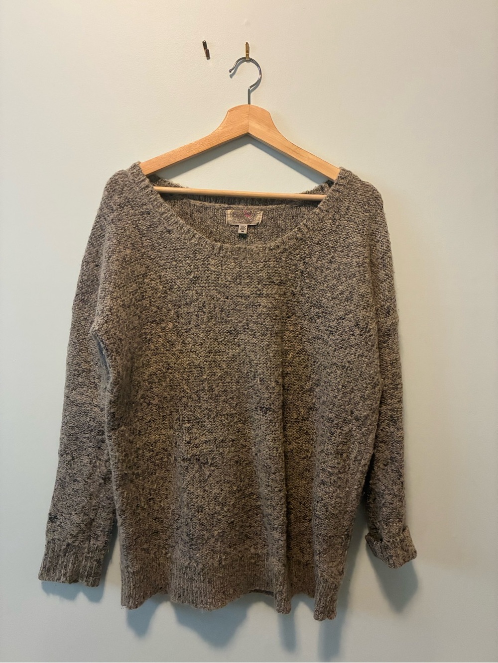 Ecote Women's Heathered Gray Scoopneck Knit Sweater